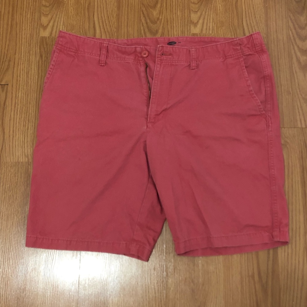 Men’s Size 40 Old Navy Coral Shorts